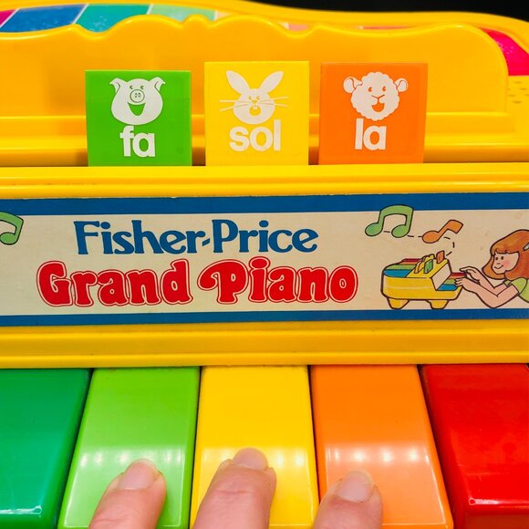Vintage 1986 FISHER PRICE Grand Piano 8 Pop Up Music Note Rainbow Keys Retro Toy - Picture 7 of 15